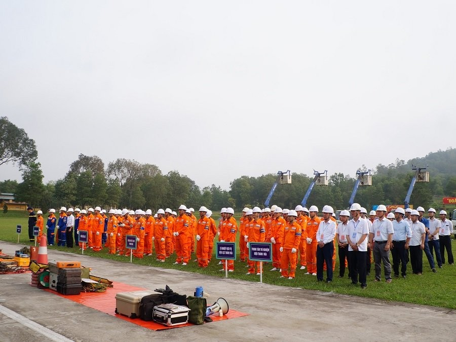  Xí nghiệp Dịch vụ Điện lực Thanh Hoá phối hợp diễn tập phòng chống thiên tai và tìm kiếm cứu nạn xử lý sự cố nhanh – an toàn – công nghệ thông tin năm 2024